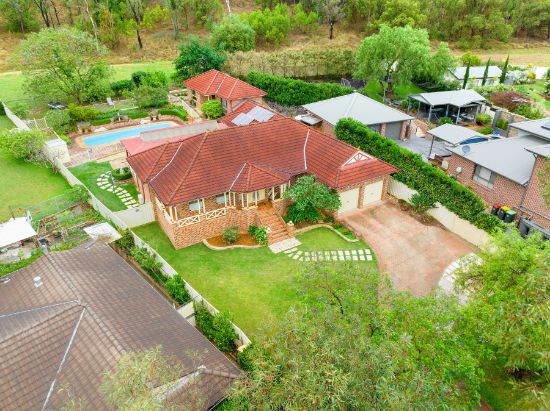 20 Charles Place, Mount Annan, NSW 2567