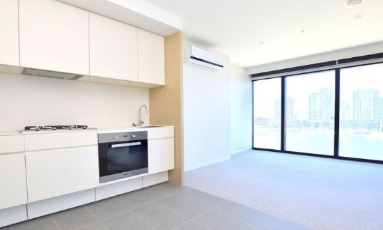 2002/8  Pearl River Rd, Docklands, Vic 3008