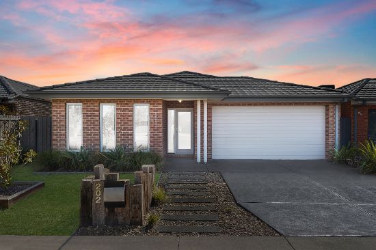 202 Warralily Boulevard, Armstrong Creek, Vic 3217