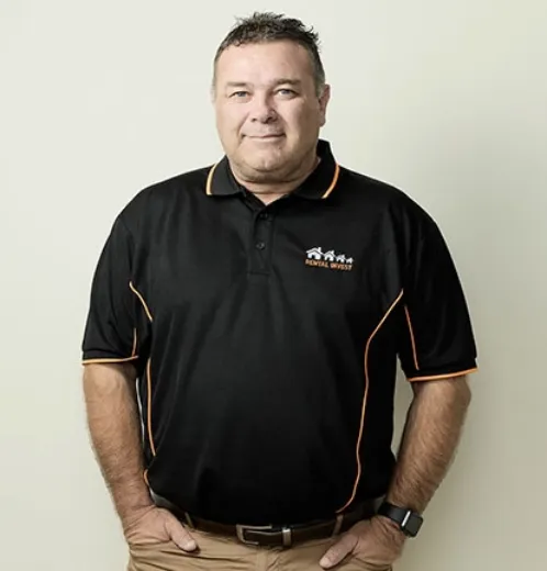 Damien Hutchinson - Real Estate Agent at Rental Invest - Ripley