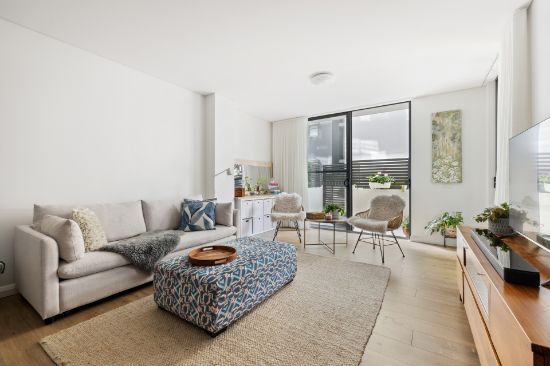 207/7 Stromboli Strait, Wentworth Point, NSW 2127