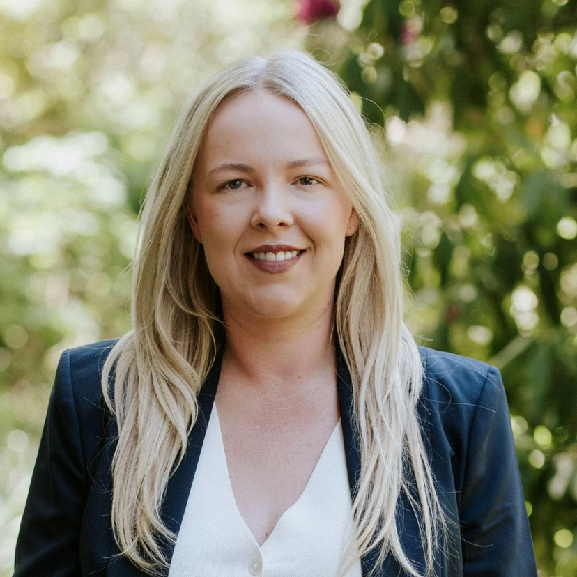 Emma Crow - Real Estate Agent