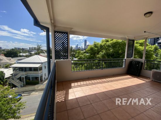 21/239 Shafston Avenue, Kangaroo Point, Qld 4169