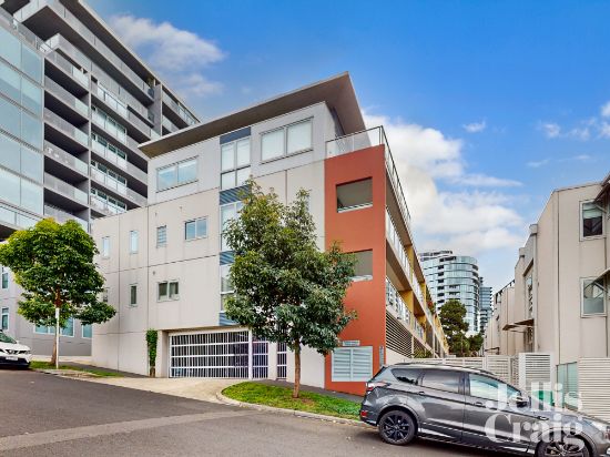 22/2 Saltriver Place, Footscray, Vic 3011