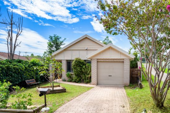 22 Styles Crescent, Minto, NSW 2566