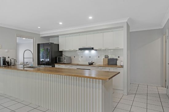 22 Wellers Street, Pacific Pines, Qld 4211