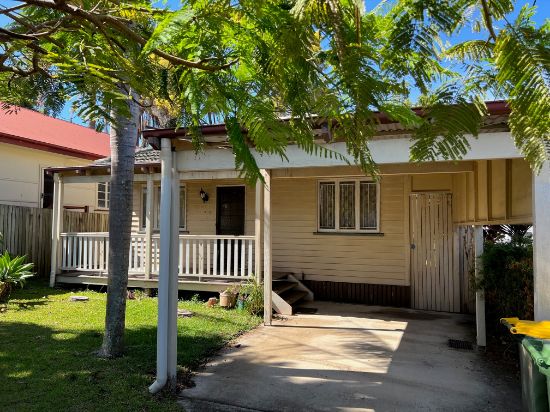23 Bell Street, Woody Point, Qld 4019