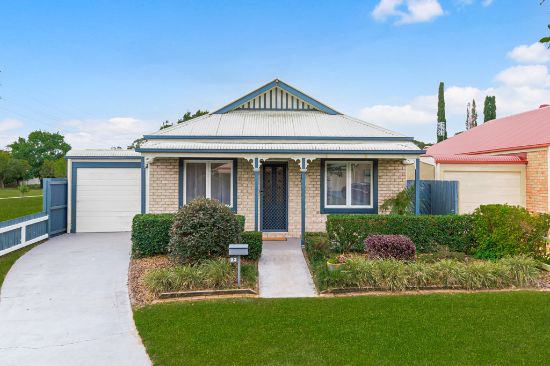 23 Chesterton Crescent, Sippy Downs, Qld 4556