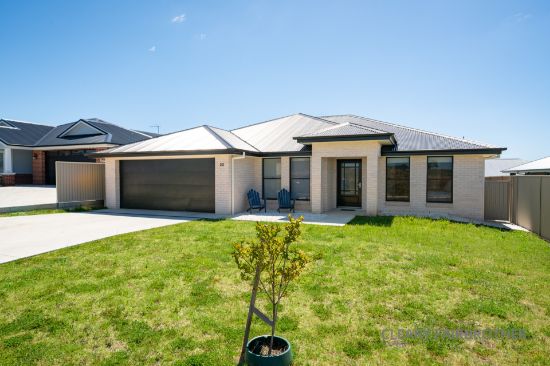 23 Connelly Drive, Kelso, NSW 2795