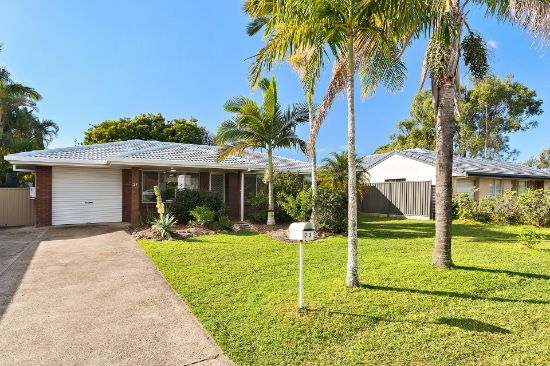 23 Dotterel Drive, Burleigh Waters, Qld 4220