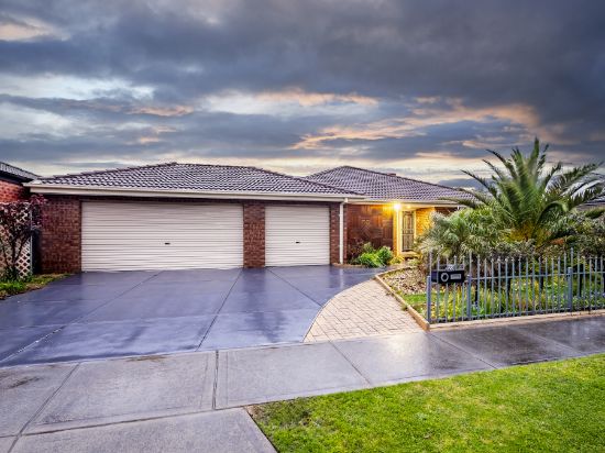 23 Dunferline Crescent, Cranbourne, Vic 3977