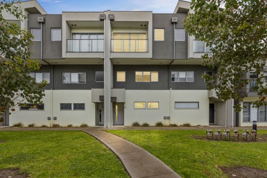 23 Topal Drive, Officer, Vic 3809