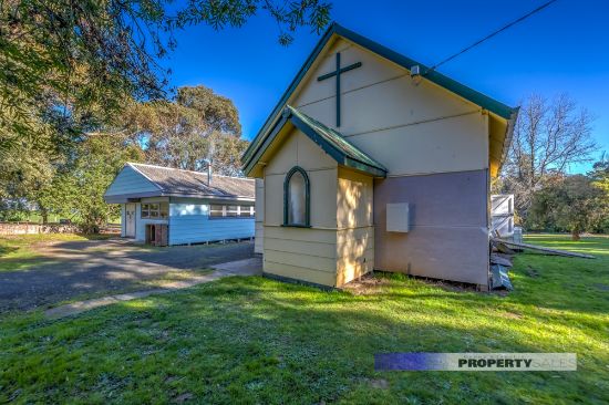 2375 Willow Grove Road, Hill End, Vic 3825