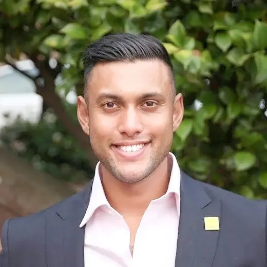 Shafeel  Haq - Real Estate Agent at Ray White Carnes Hill - HOXTON PARK