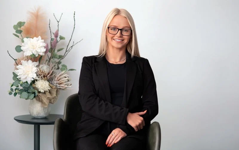 Natalie Thornton - Real Estate Agent