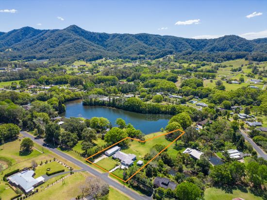 24 Faviell Drive, Bonville, NSW 2450