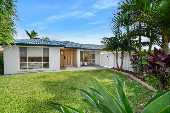 24 Forresters Beach Road, Forresters Beach, NSW 2260