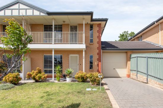 24 Hughes Court, Walkley Heights, SA 5098