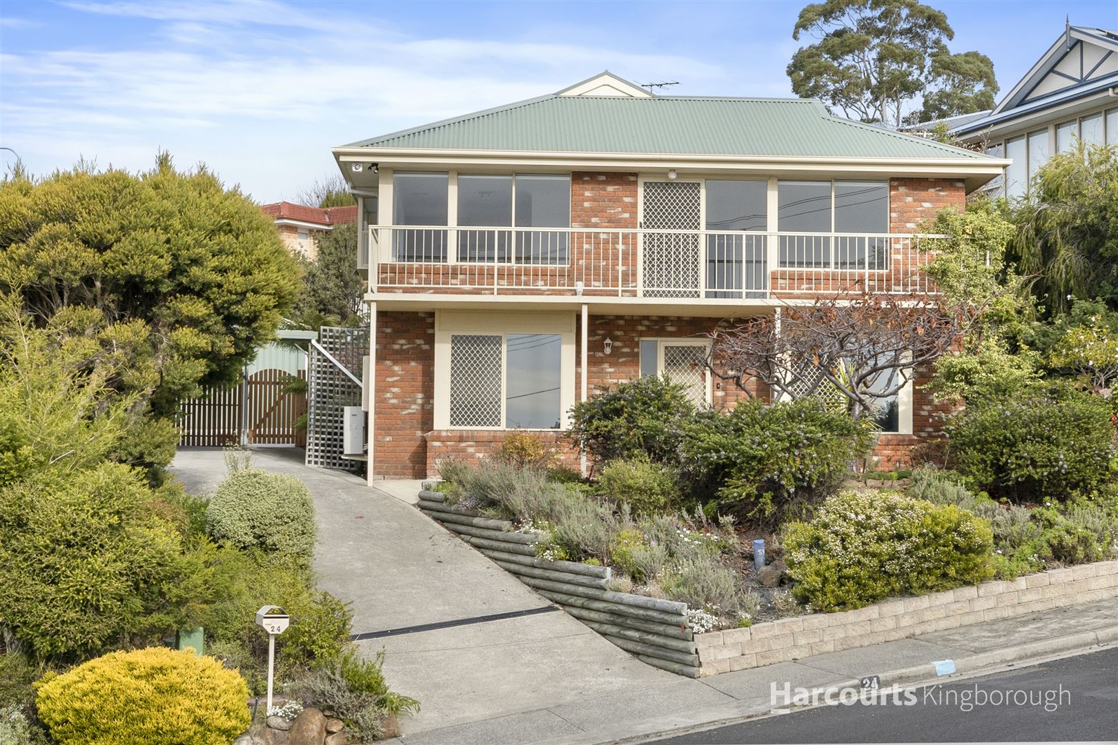 24 Jindabyne Road, Kingston Beach, Tas 7050 House for Rent