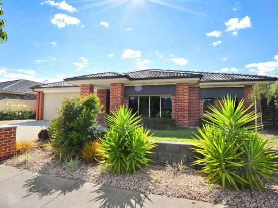 24 Normlyttle Parade, Miners Rest, Vic 3352