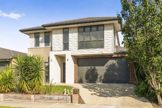 24 Riverstone Boulevard, Clyde North, Vic 3978