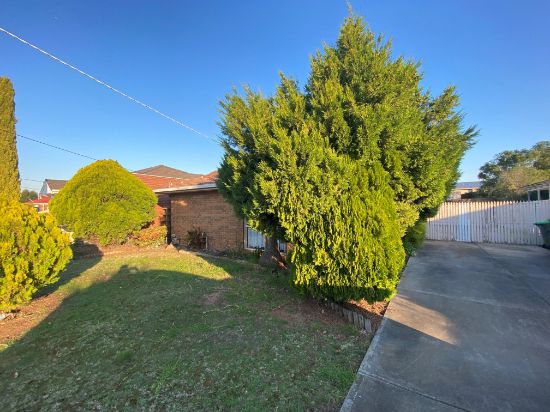 24 Townville Crescent, Hoppers Crossing, Vic 3029