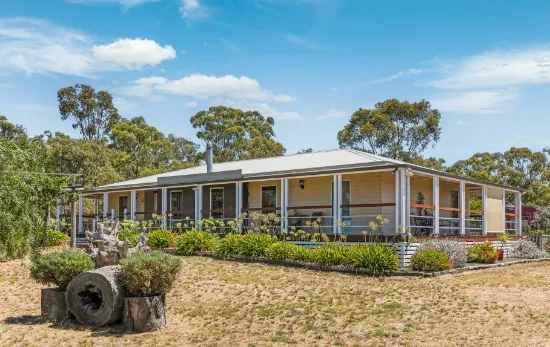 245 Howards Lane, Bromley, VIC, 3472