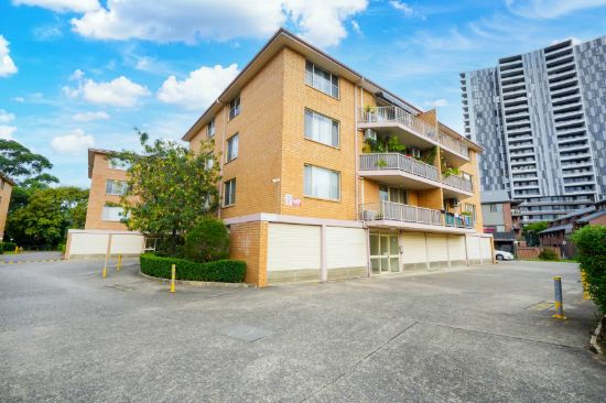 25/1 Riverpark Drive, Liverpool, NSW 2170