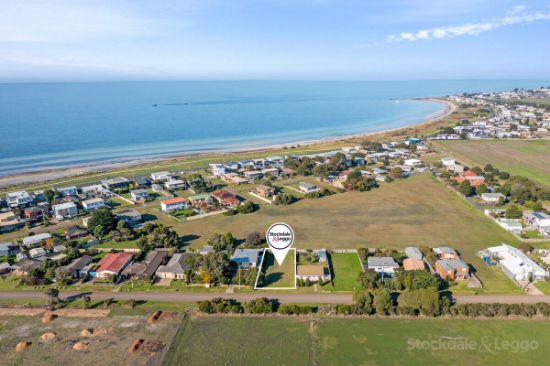 25 Grassy Point Road, Indented Head, Vic 3223