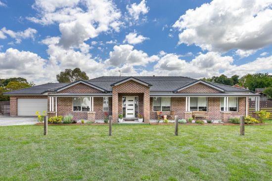 25 Oneil Street, Learmonth, Vic 3352