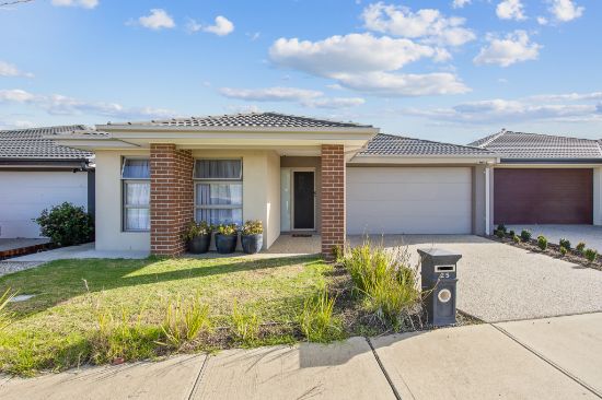 25 walhallow cct, Clyde North, Vic 3978