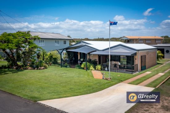 25 Whiting St, Woodgate, Qld 4660