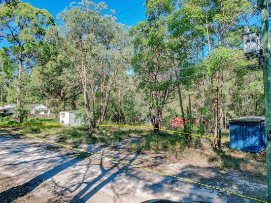 26-28 Kennedy Ave, Russell Island, Qld 4184