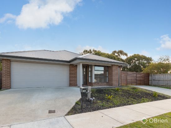 26 Clifton Crescent, Cowes, Vic 3922
