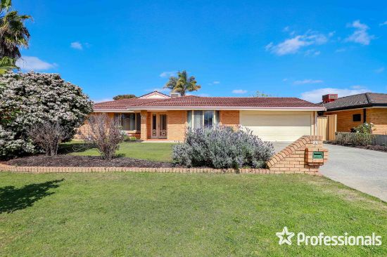 26 Forest Lakes Drive, Thornlie, WA 6108