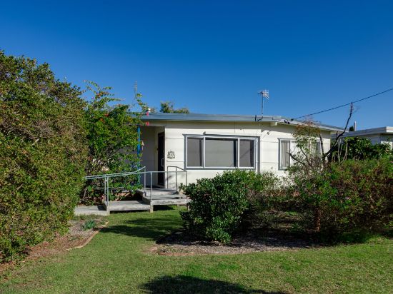 26 Lakehaven Drive, Sussex Inlet, NSW 2540