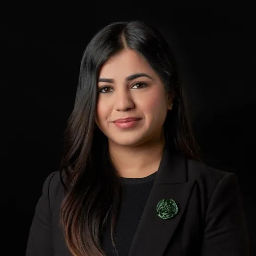 Siya Sachdeva - Real Estate Agent at Amit Kumar Property - SCHOFIELDS