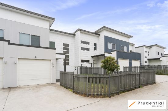 27/73 Sovereign Circuit, Glenfield, NSW 2167