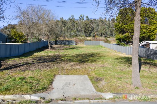 27 Bells Road, Lithgow, NSW 2790