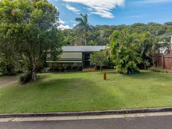 27 Rumbalara Avenue, Rainbow Beach, QLD, 4581