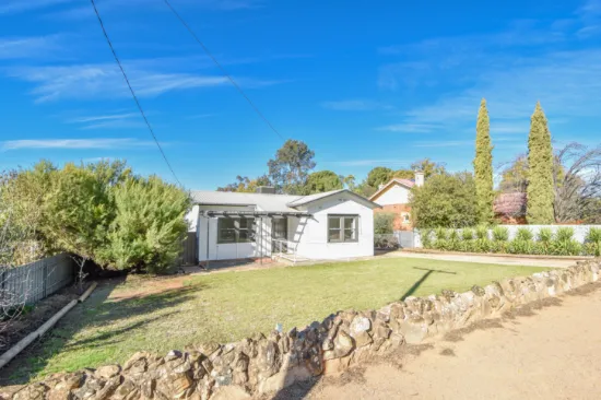 27 West Terrace, Gladstone, SA, 5473