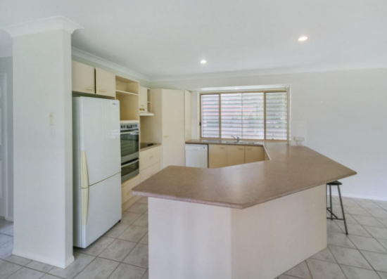 28 Clonakilty Cl, Banora Point, NSW 2486