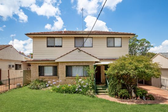 28 College Road, Campbelltown, NSW 2560