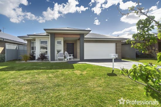 28 Gracilis Rise, South Nowra, NSW 2541