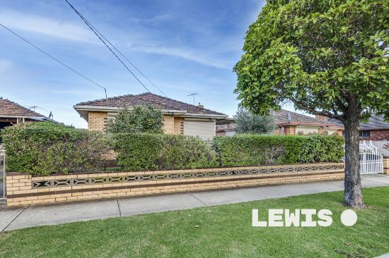 28 Mulhall Drive, St Albans, Vic 3021