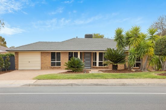 28 Warburton Drive, Woodcroft, SA 5162