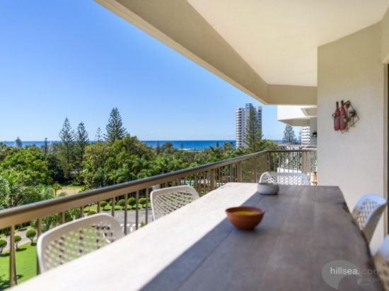 29/8 Admiralty Drive, Paradise Waters, Qld 4217