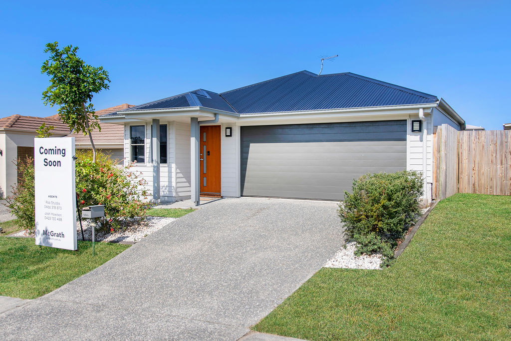 Coomera Suburb Profile