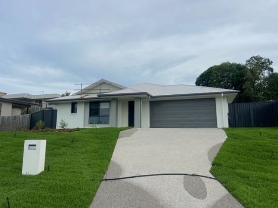 3 Brickfield Cres, Southside, Qld 4570