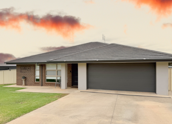 3 Willow Place, Parkes, NSW 2870
